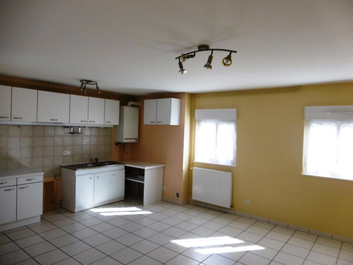 Image 1 sur 8 - Appartement  ·  Location · Amplepuis (69550) · 3 pièces · 64m²