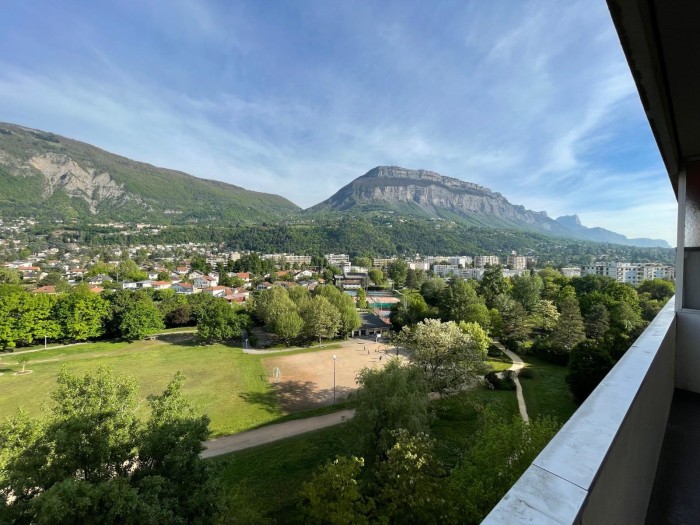 Image 8 sur 13 - Appartement  ·  Location · Meylan (38240) · 3 pièces · 77m²