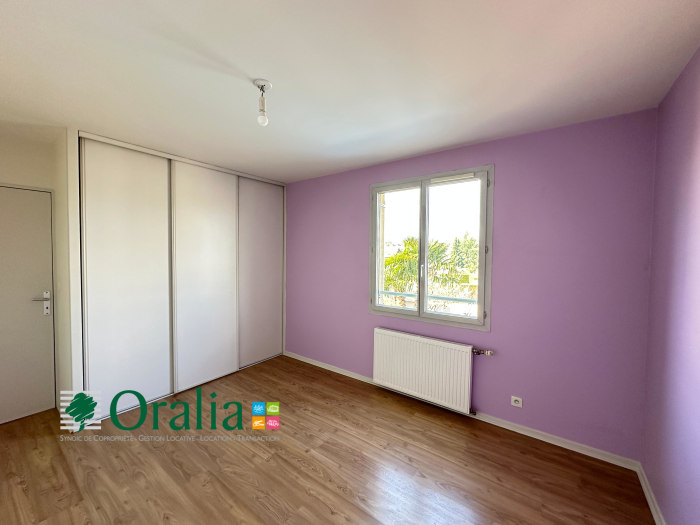 Image 6 sur 16 - Appartement  ·  Location · Villefranche (69400) · 4 pièces · 83m²