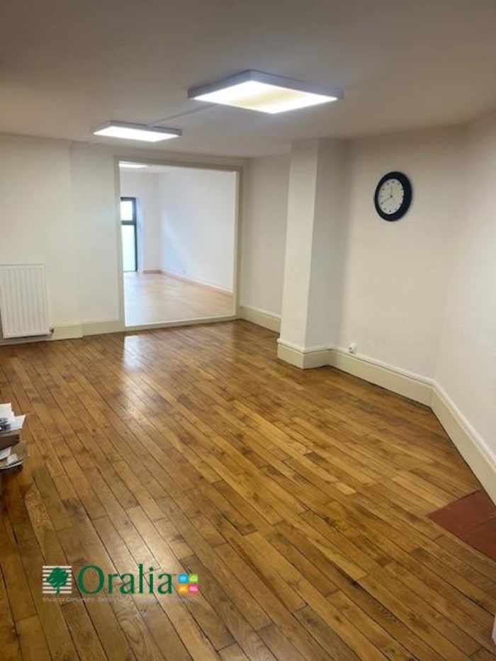 Image 6 sur 7 - Local commercial  ·  Location · Lyon (69003) · 109m²