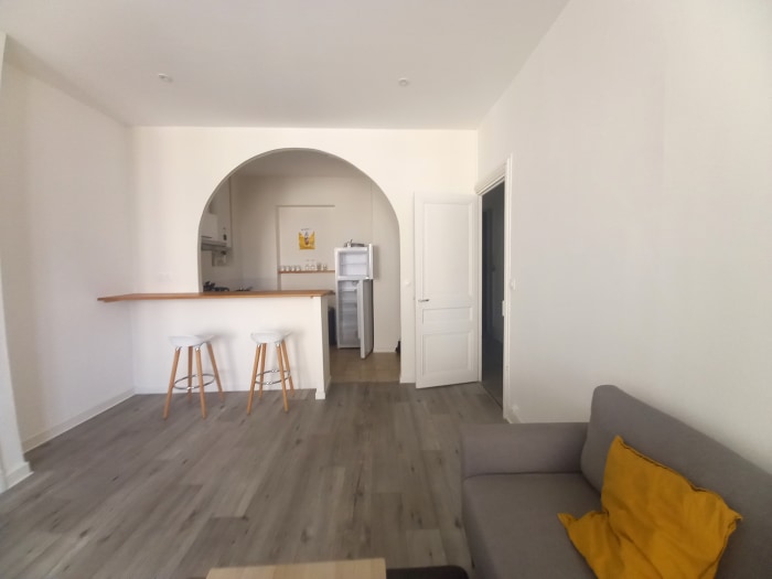 Image 10 sur 15 - Appartement  ·  Location · Lyon 07 (69007) · 2 pièces · 48m²