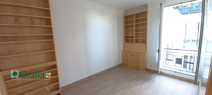 Image 2 sur 12 - Appartement  ·  Location · Paris (75007) · 1 pièce · 21m²