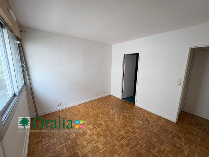 Image 6 sur 7 - Appartement  ·  Location · Paris (75014) · 2 pièces · 45m²