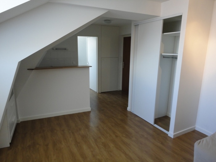 Image 5 sur 6 - Appartement  ·  Location · Grenoble (38000) · 1 pièce · 22m²