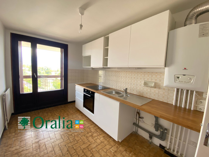 Image 2 sur 12 - Appartement  ·  Location · Meylan (38240) · 3 pièces · 77m²
