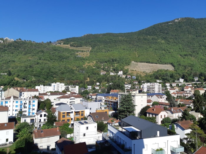 Image 11 sur 18 - Appartement  ·  Location · Grenoble (38000) · 3 pièces · 73m²