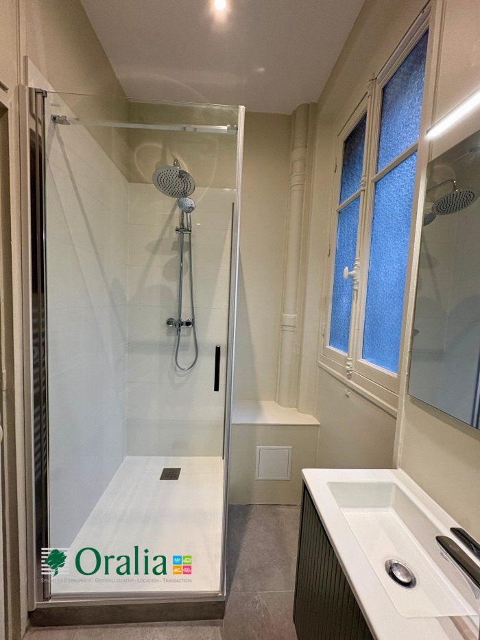 Image 7 sur 11 - Appartement  ·  Location · Paris (75007) · 6 pièces · 145m²