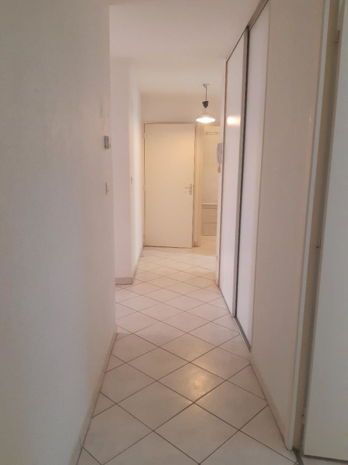 Image 7 sur 13 - Appartement  ·  Location · Grenoble (38000) · 4 pièces · 76m²