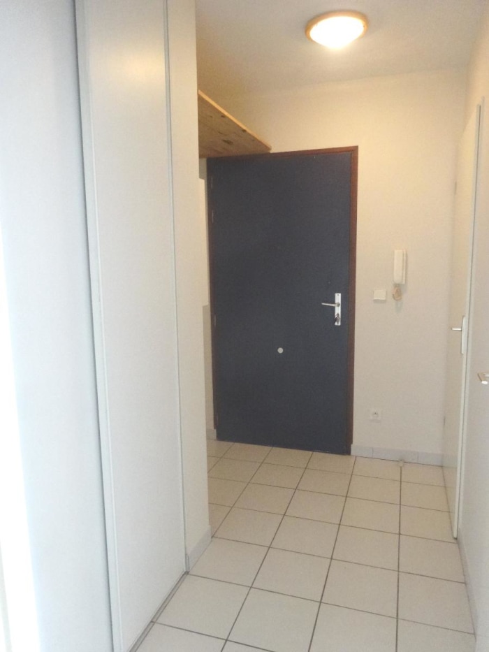 Image 7 sur 9 - Appartement  ·  Location · Grenoble (38000) · 1 pièce · 32m²
