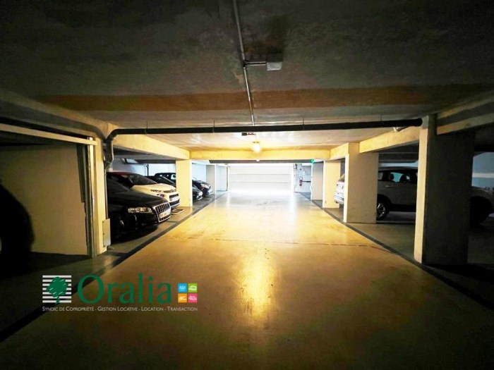 Image 5 sur 10 - Parking  ·  Location · Bordeaux (33000)