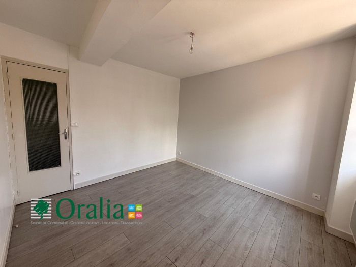 Image 11 sur 15 - Maison  ·  Location · Pontcharra Sur Turdine (69490) · 3 pièces · 82m²