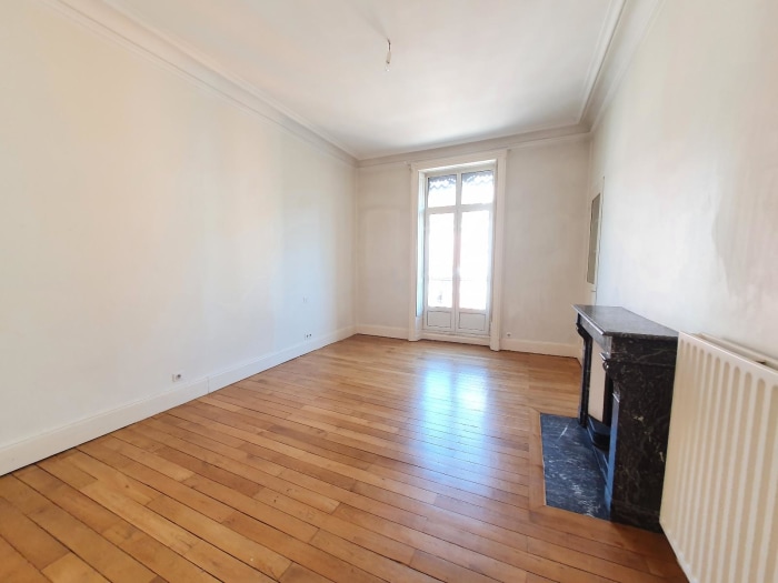 Image 12 sur 26 - Appartement  ·  Location · Grenoble (38000) · 4 pièces · 138m²