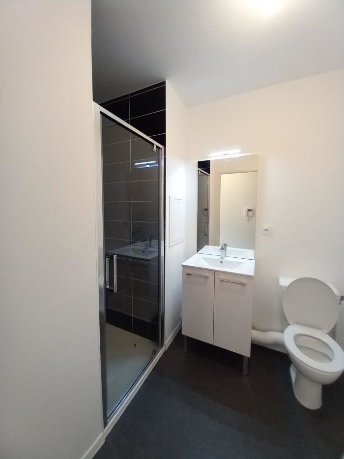 Image 5 sur 7 - Appartement  ·  Location · Dijon (21000) · 1 pièce · 21m²