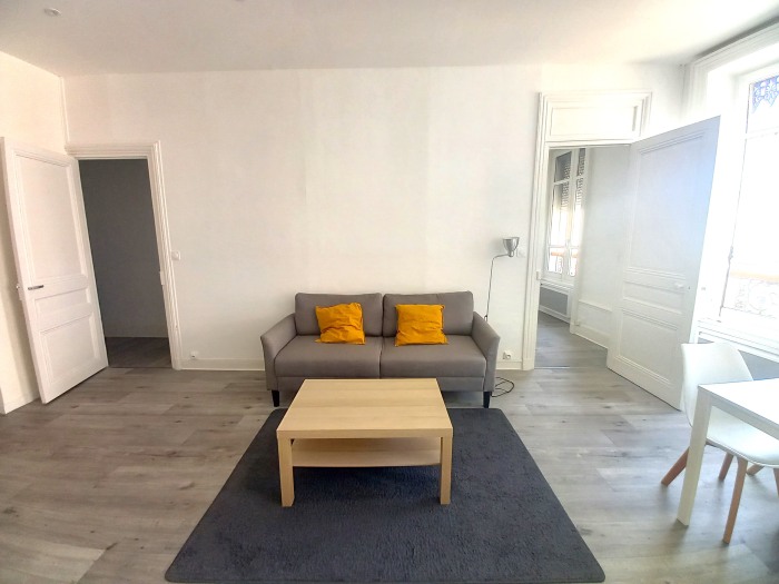 Image 11 sur 15 - Appartement  ·  Location · Lyon 07 (69007) · 2 pièces · 48m²