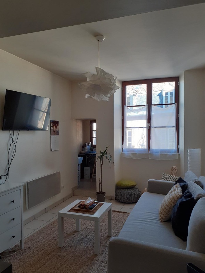 Image 1 sur 8 - Appartement  ·  Location · Dijon (21000) · 2 pièces · 43m²