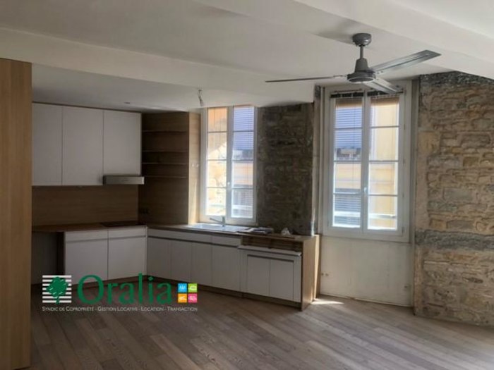 Image 2 sur 12 - Appartement  ·  Location · Lyon (69001) · 3 pièces · 88m²