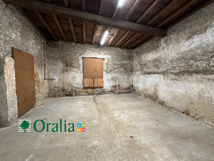 Image 6 sur 9 - Local commercial  ·  Location · Gleize (69400) · 100m²