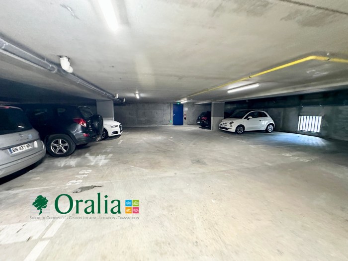 Image 9 sur 9 - Parking  ·  Location · Bordeaux (33800)