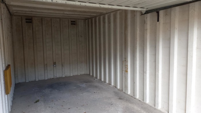 Image 3 sur 5 - Parking  ·  Location · Villefranche Sur Saone (69400)