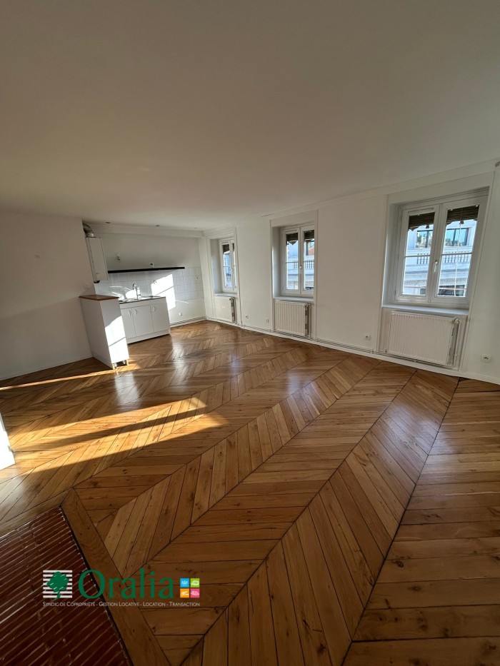 Image 7 sur 10 - Appartement  ·  Location · Lyon (69002) · 1 pièce · 37m²