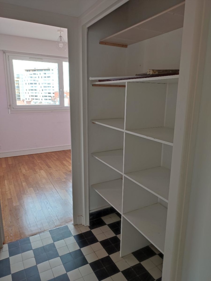Image 7 sur 10 - Appartement  ·  Location · Dijon (21000) · 4 pièces · 71m²