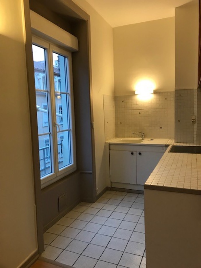 Image 3 sur 4 - Appartement  ·  Location · Lyon (69006) · 1 pièce · 39m²