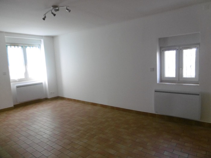 Image 3 sur 5 - Appartement  ·  Location · Pontcharra Sur Turdine (69490) · 1 pièce · 24m²