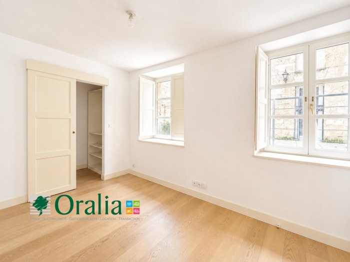 Image 9 sur 17 - Appartement  ·  Location · Bordeaux (33800) · 4 pièces · 83m²