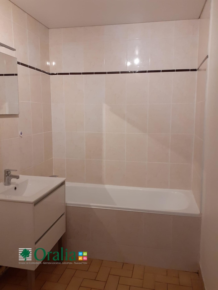 Image 12 sur 12 - Appartement  ·  Location · Lyon (69008) · 3 pièces · 69m²