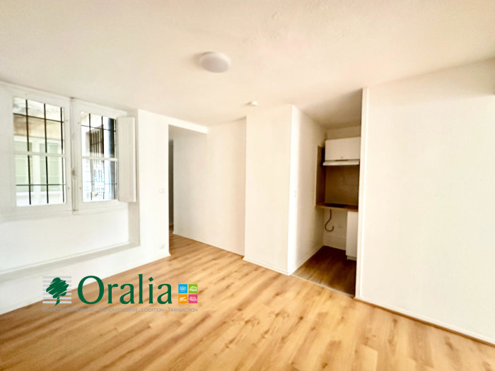 Image 9 sur 11 - Appartement  ·  Location · Bordeaux (33000) · 3 pièces · 70m²