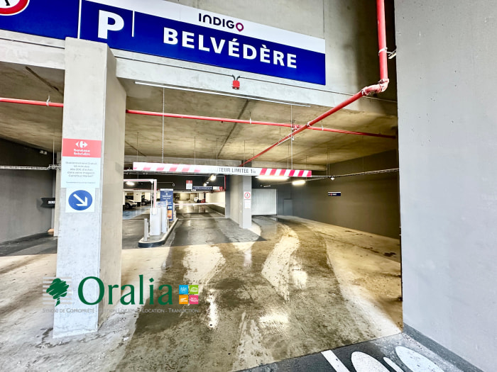 Image 13 sur 14 - Parking  ·  Location · Bordeaux (33100)