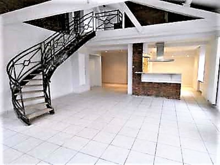 Image 1 sur 1 - Appartement  ·  Location · Saint Etienne (42000) · 5 pièces · 179m²
