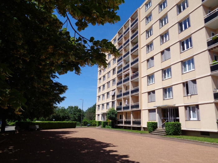 Image 10 sur 10 - Appartement  ·  Location · Caluire (69300) · 4 pièces · 63m²