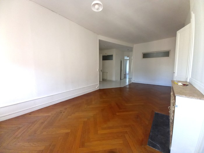 Image 13 sur 14 - Appartement  ·  Location · Lyon (69006) · 4 pièces · 104m²