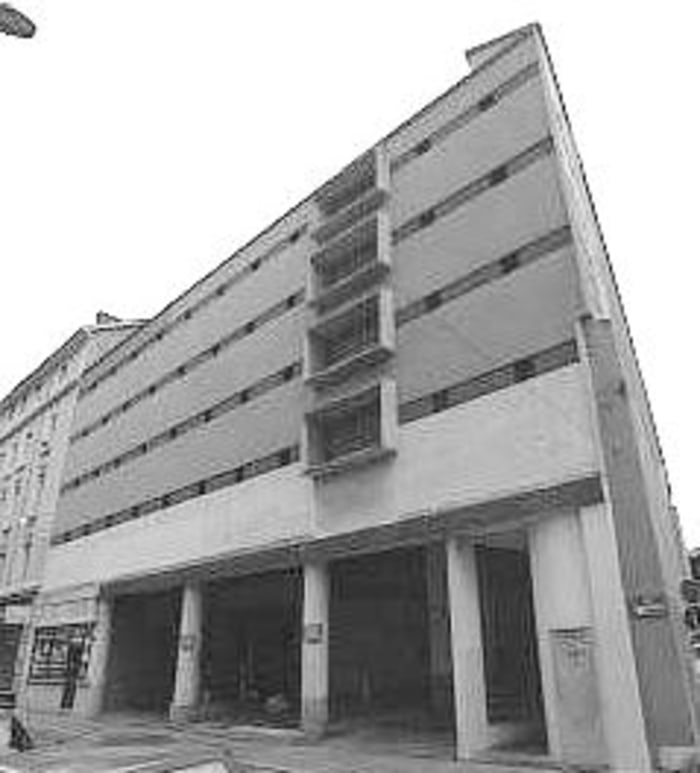 Image 4 sur 4 - Parking  ·  Location · Grenoble (38000)
