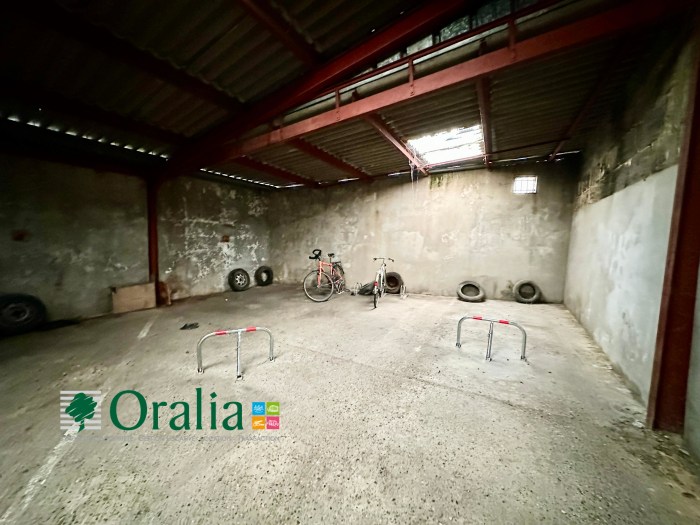 Image 2 sur 11 - Parking  ·  Location · Bordeaux (33800)