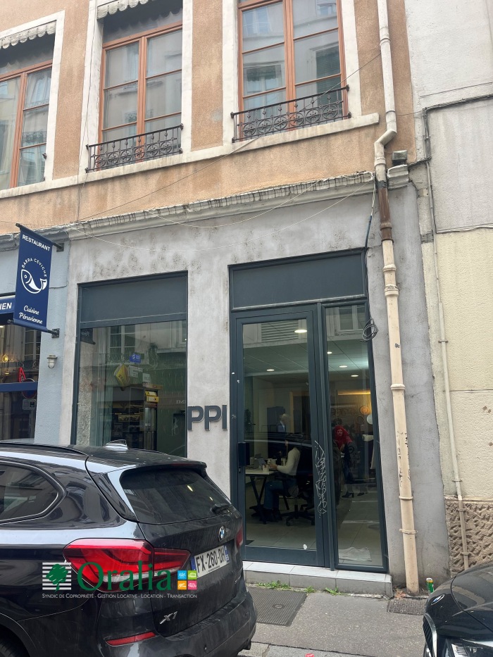 Image 1 sur 4 - Local commercial  ·  Location · Lyon (69006)