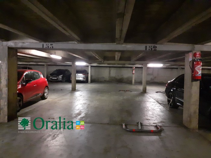Image 1 sur 4 - Parking  ·  Location · Dijon (21000) · 12m²