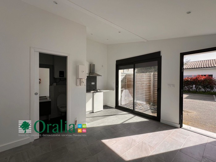 Image 1 sur 6 - Appartement  ·  Location · Mios (33380) · 1 pièce · 18m²