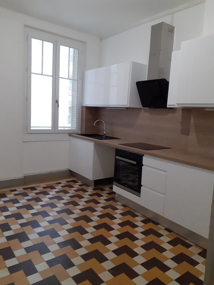 Image 1 sur 16 - Appartement  ·  Location · Lyon (69006) · 2 pièces · 68m²