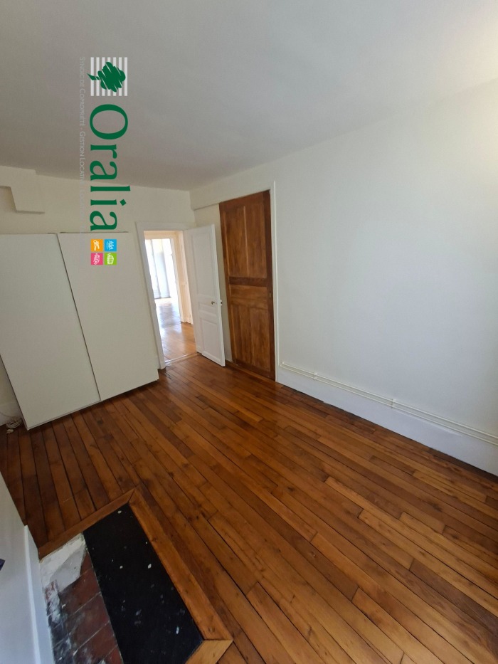 Image 8 sur 9 - Appartement  ·  Location · Paris (75017) · 2 pièces · 48m²