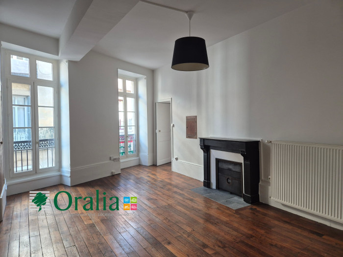 Image 1 sur 13 - Appartement  ·  Location · Dijon (21000) · 2 pièces · 54m²