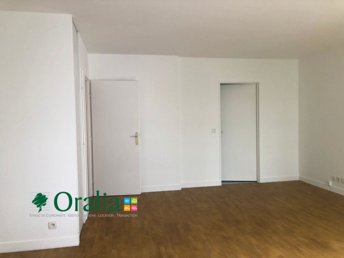 Image 4 sur 8 - Appartement  ·  Location · Paris 20 (75020) · 1 pièce · 36m²
