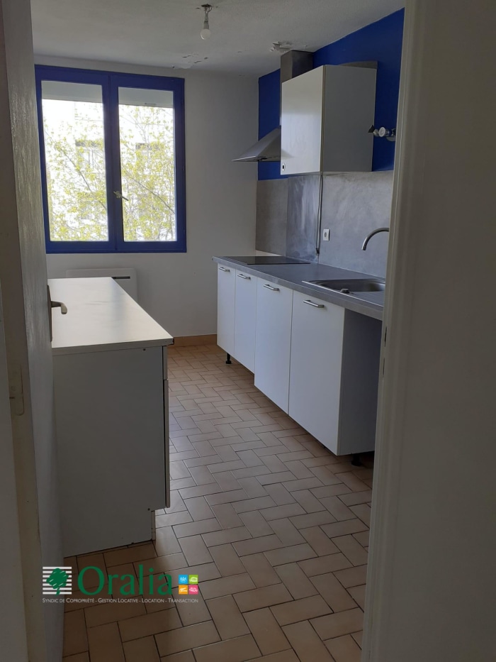 Image 3 sur 12 - Appartement  ·  Location · Lyon (69008) · 3 pièces · 69m²