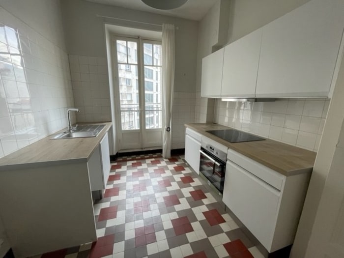 Image 3 sur 12 - Appartement  ·  Location · Grenoble (38000) · 3 pièces · 78m²