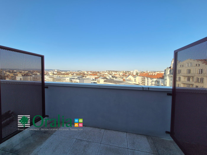 Image 4 sur 9 - Appartement  ·  Location · Dijon (21000) · 1 pièce · 20m²