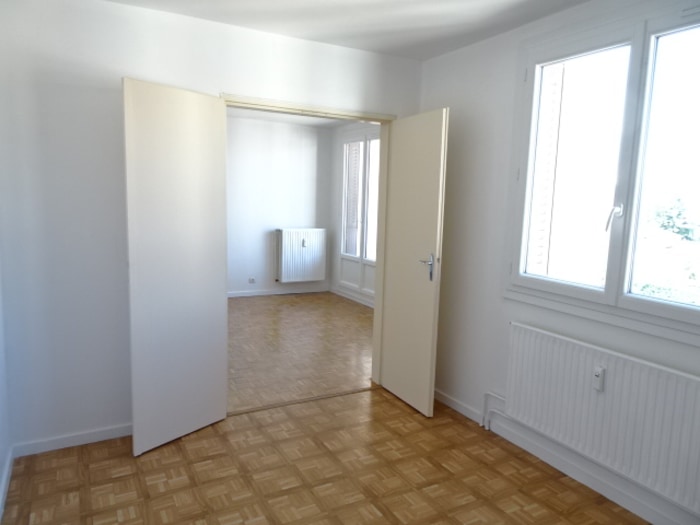 Image 5 sur 10 - Appartement  ·  Location · Arnas (69400) · 3 pièces · 64m²