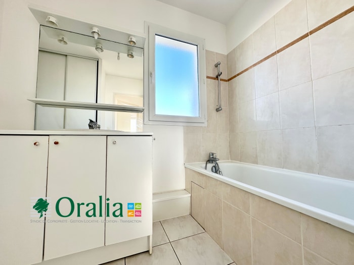 Image 10 sur 14 - Maison  ·  Location · Toulenne (33210) · 2 pièces · 47m²