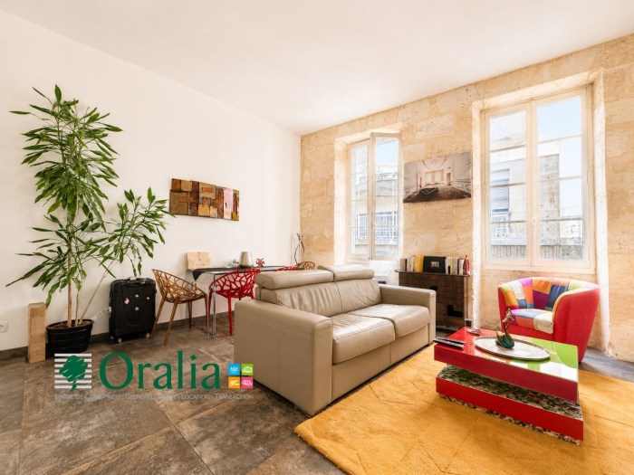 Image 1 sur 17 - Appartement  ·  Location · Bordeaux (33000) · 2 pièces · 46m²