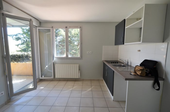 Image 17 sur 18 - Appartement  ·  Location · Curis Au Mont D Or (69250) · 3 pièces · 63m²